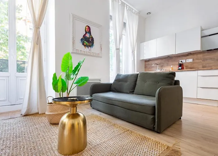 Grand Au Coeur Du Centre Historique *